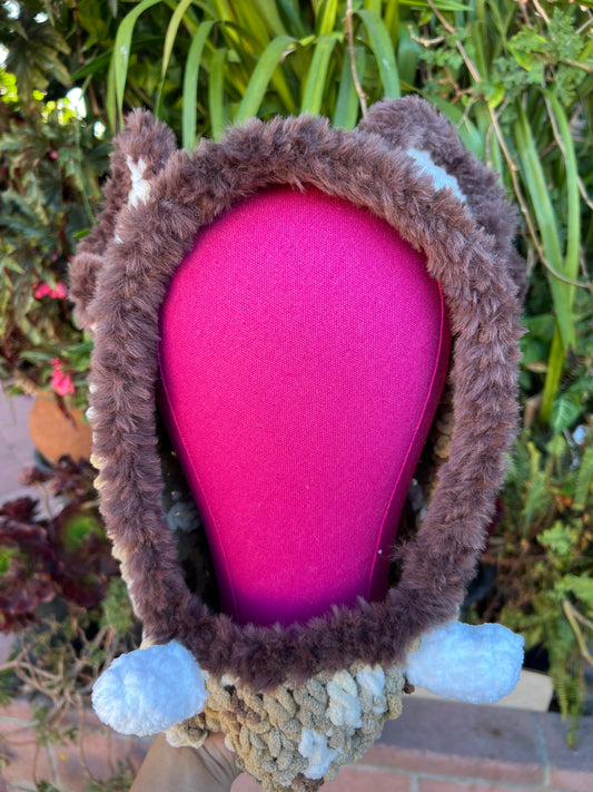 🦣  dark brown ears